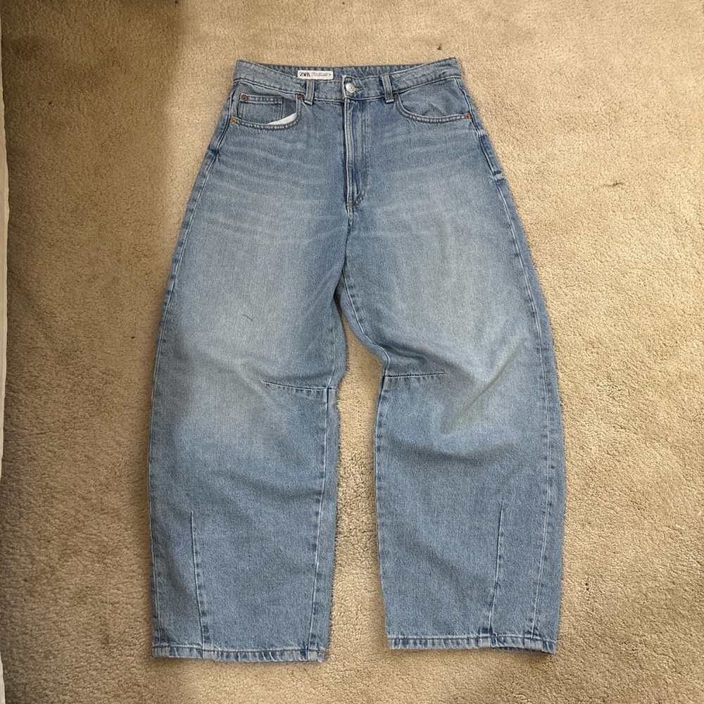 Zara baggy barrel jeans- size 6